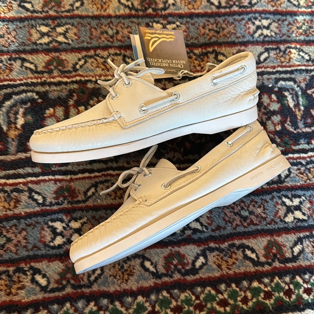 NWT Sperry Topsider - All white - Size 7 - Picture 5 of 8